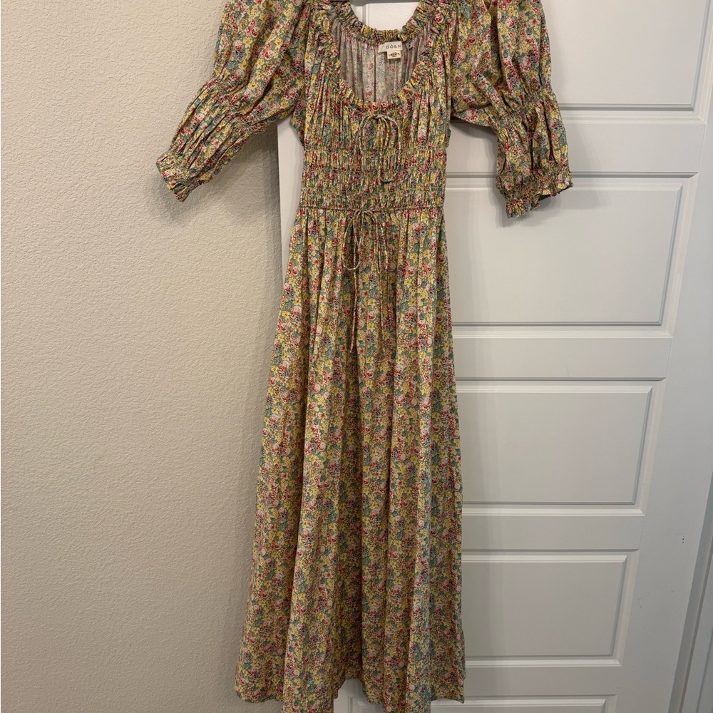 Doen Cream Maxi Sundress with Ruched Bodice and Puff Sleeves
Worn 1, hang dried
